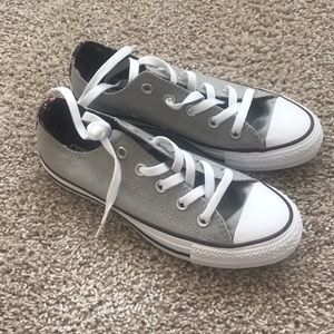 NWOT Grey Converse